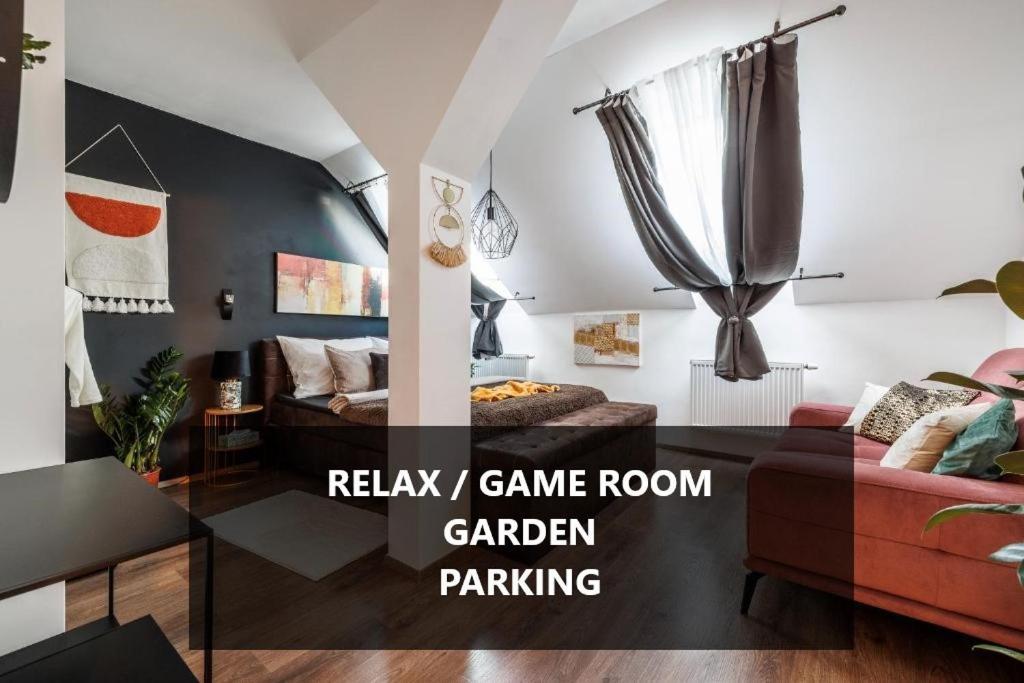 Spacious Flat & Parking Possibility, 3 Stops To Wenceslav Square Prag Exterior foto