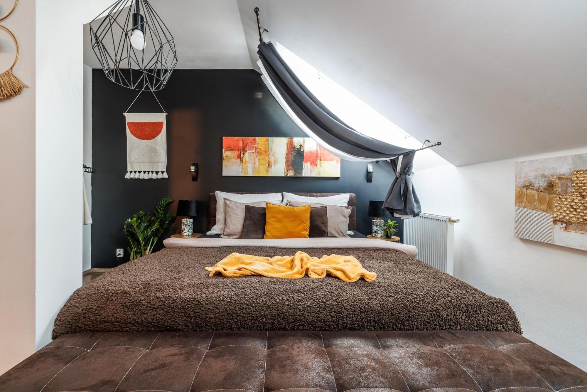 Spacious Flat & Parking Possibility, 3 Stops To Wenceslav Square Prag Exterior foto