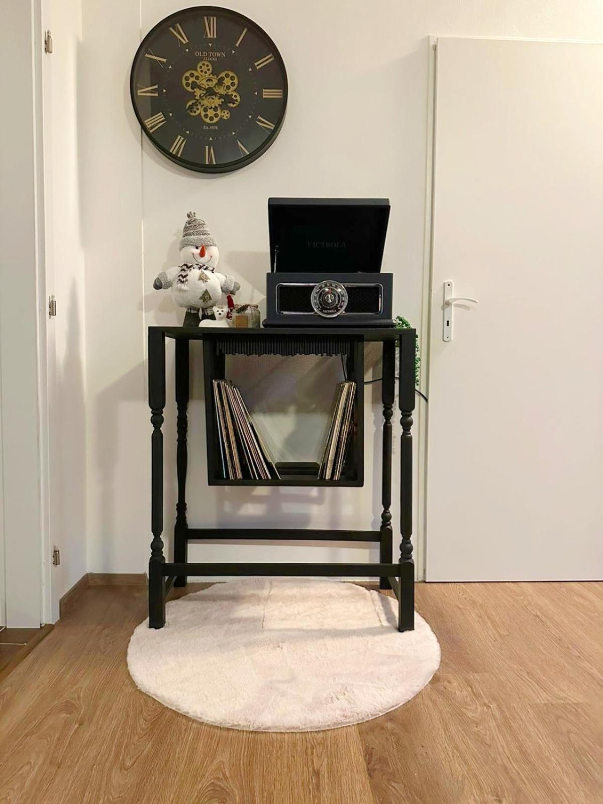 Spacious Flat & Parking Possibility, 3 Stops To Wenceslav Square Prag Exterior foto
