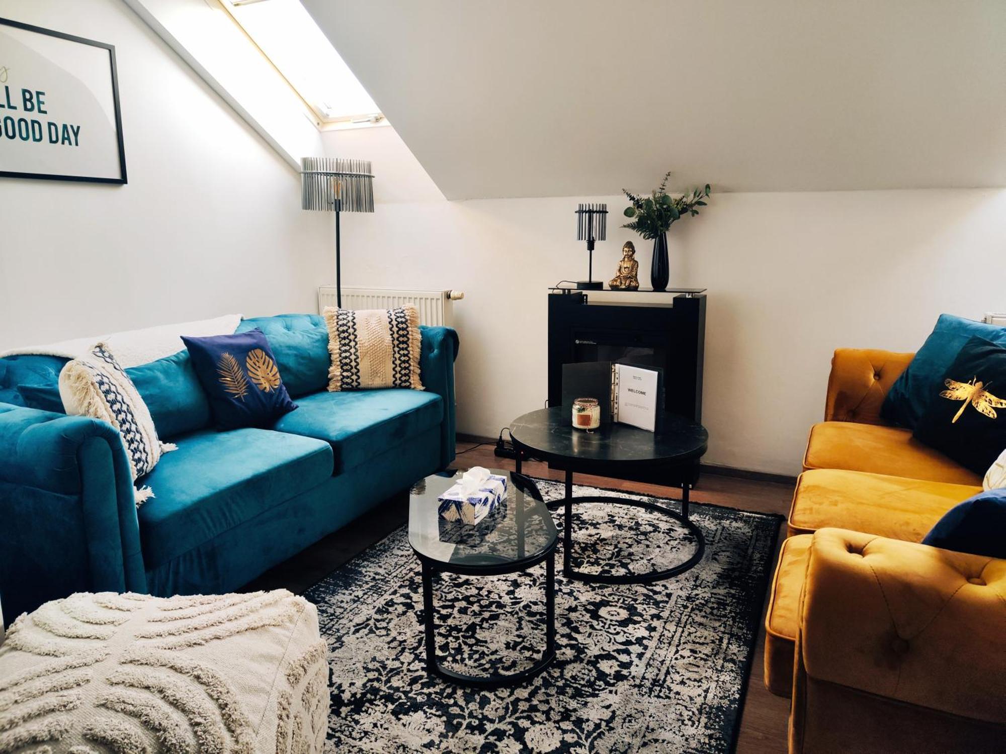 Spacious Flat & Parking Possibility, 3 Stops To Wenceslav Square Prag Exterior foto